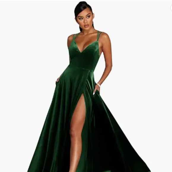 Long Velvet Prom Dresses Double Spaghetti Strap High Slit, Pockets V-Neck  Green